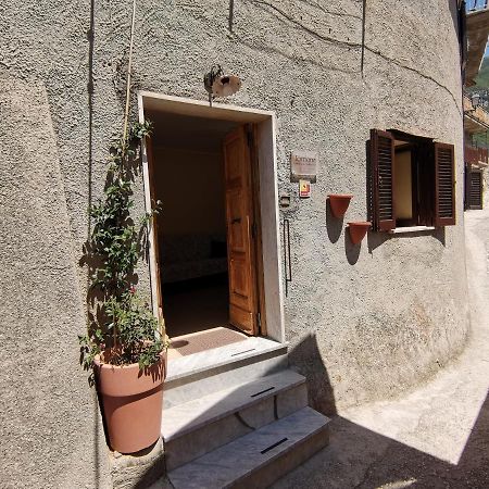 Poggio Bustone Il Torrioneヴィラ エクステリア 写真