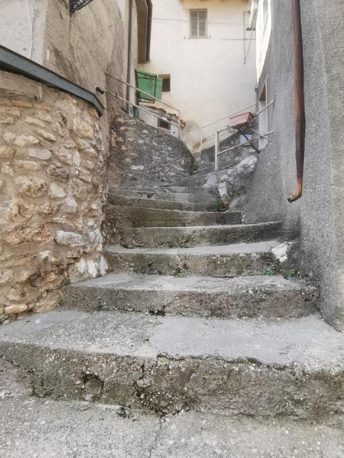 Poggio Bustone Il Torrioneヴィラ エクステリア 写真