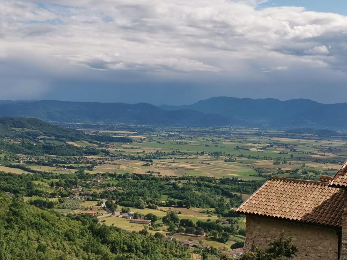 Poggio Bustone Il Torrioneヴィラ エクステリア 写真